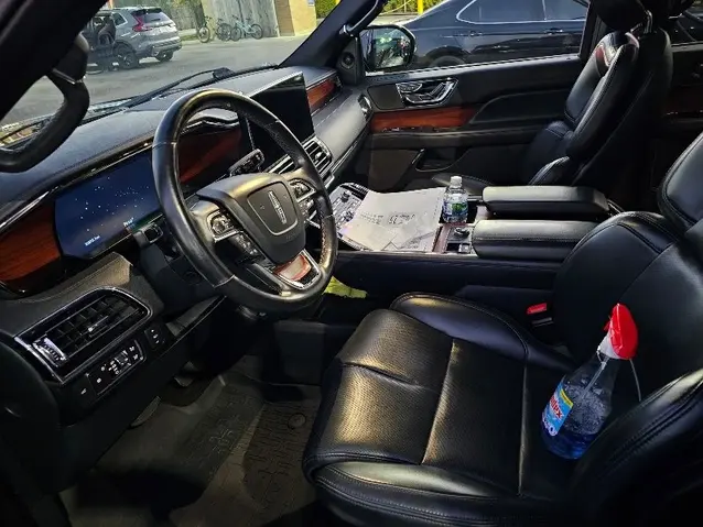 black SUV car service in New York
