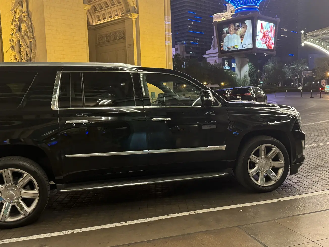 Escalade side view