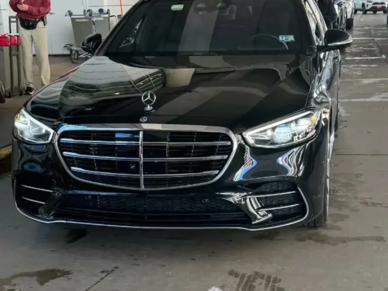 Mercedes Benz front view