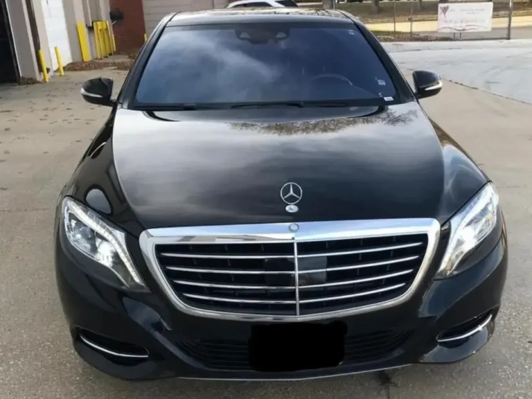 Mercedes Benz front view