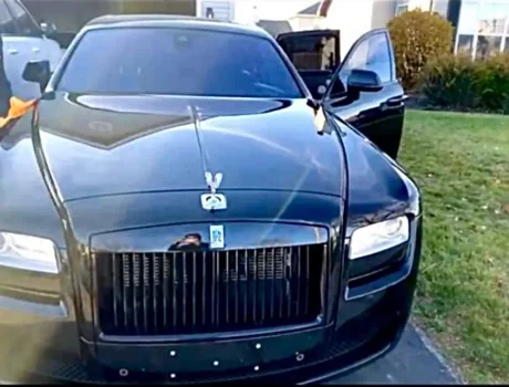 Rolls Royce front view